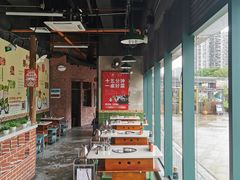 靠窗位-憨铁匠老火锅(龙岗万科里店)