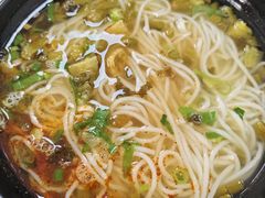-花溪巷牛肉粉(泉城路店)
