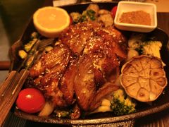来龙里秘制考鸡-来龙里 精致 东南亚餐室(万象城店)