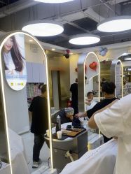 -虫二·专注健康烫染沙龙