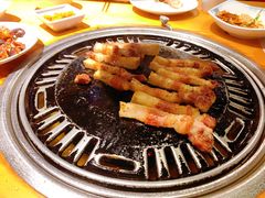 -唯成•韩国炭火烤肉 유성고기