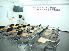 -维纳斯化妆摄影学校