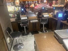 -胖东来生活广场(健康路店)