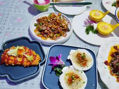 -忘忧草融合私房菜(红鼎国际店)