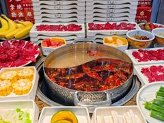 -来龍儿鲜切牛肉自助老火锅