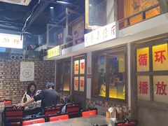 -马路牙子烧烤音乐酒馆(望京店)