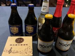 -拾光音乐餐酒吧(告庄星光夜市店)