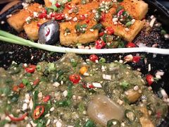双味包浆豆腐-何师烧烤·香辣蟹·川菜·30年老品牌(太古里旗舰店)