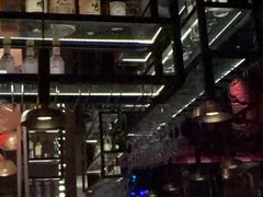 -FOUR PLAY BAR