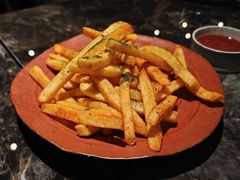 -LESCEDARS Brasserie Bistro香柏树