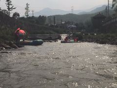 -仙山谷激浪漂流