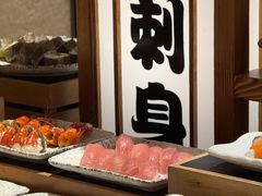 -广州万富希尔顿酒店·感趣自助餐厅·金秋蟹宴生蚝海鲜刺身