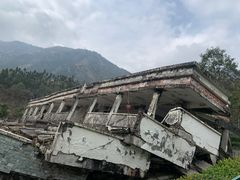 -四川汶川特大地震漩口中学遗址
