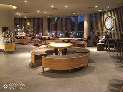 大堂-星巴克(夏日百货店)