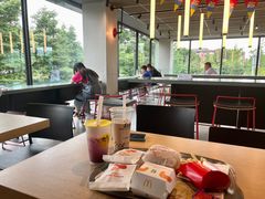 -麦当劳(国际社区店)