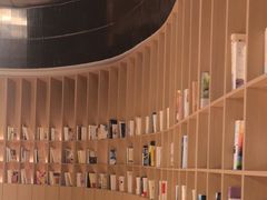 -涨巢·潮玩水疗局