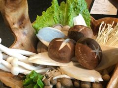 -捞王锅物料理(上海世茂广场店)