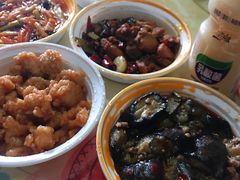 -汤小鲜和范小满·开胃爆炒小碗菜(右安门店)