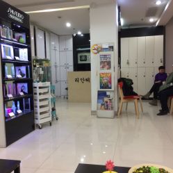 -韩国丽安形象设计