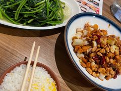 -九头鹰家宴(岳家嘴店)