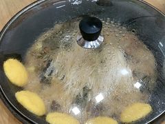 -屯老二农家铁锅炖·行业领军者(梅江店)