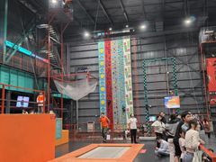 -极限PLAY运动娱乐新世界·团建派对表演休闲馆·室内高空游乐园