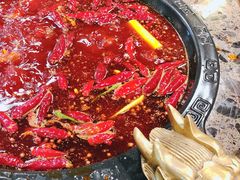 -黄潇洒老火锅(九眼桥宏济巷店)