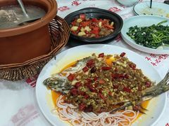 -堂瓦里·33年传统赣菜(第一街区店)