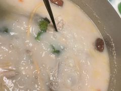 -洪氏嗨捞·猪肚鸡火锅(阳光天地店)