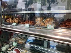 面包甜点陈列柜-护国寺小吃(新街口店)