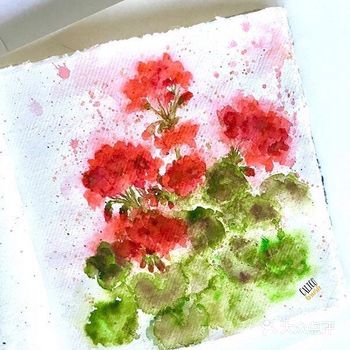 将蓝天的彩虹,点缀在画布上