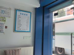 -世龙世家灰指甲·甲沟炎·跖疣护理·修脚(东江湾路店)