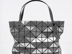 -三宅一生 (阪急梅田本店)