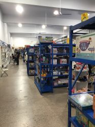 -逝水玩具折扣店