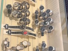 -亨吉利世界名表中心(群光店)