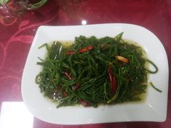 -穆豪麦蒸碗羊羔肉