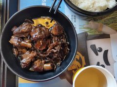 -老娘舅餐厅(黄龙体育中心店)