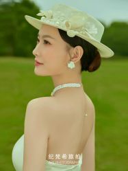 -纪梵希旅拍婚纱摄影(大连总店)