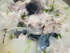 -雪湖煜辰鱼头老店(雪野湖店)
