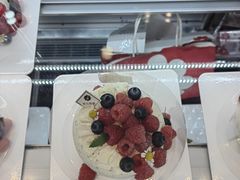 -花花卷卷·鲜食蛋糕(静安久光百货店)