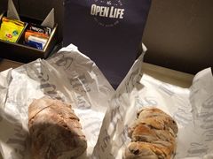 -The open life(万象城店)