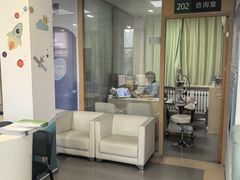 -大连何氏眼科医院