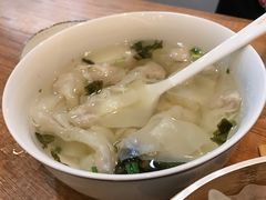 鲜肉小馄饨-景芳周大姐(国大城市广场店)