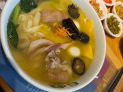 -呷佬·长沙手工米粉(金沙江路店)