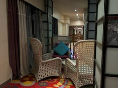 -喜鹊愉家酒店(郑州曼哈顿博览中心地铁站店)