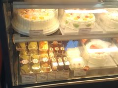 -红宝石·鲜奶小方·海派西点房(曲阳店)