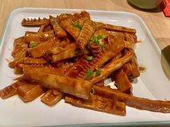 私房油焖笋-弄堂小笼包(西青中北永旺购物中心店)