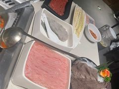 -海底捞火锅鲜切牛肉主题店(长寿路店)