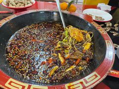 -烧哥美蛙肥肠鱼火锅·十五年社区店
