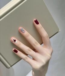 -赢韵美甲美睫瑞士净斑中心